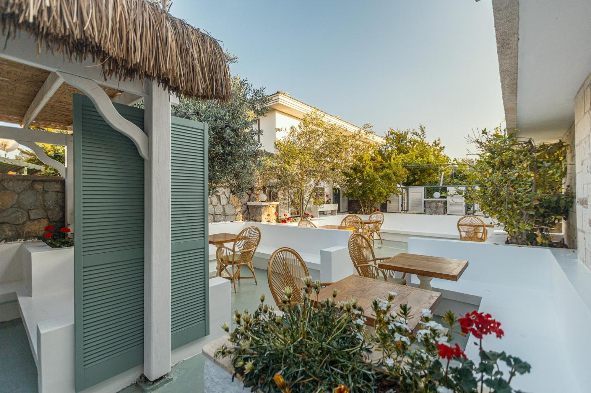 N Hotels Cesme Dalyankoy  Bagian luar foto